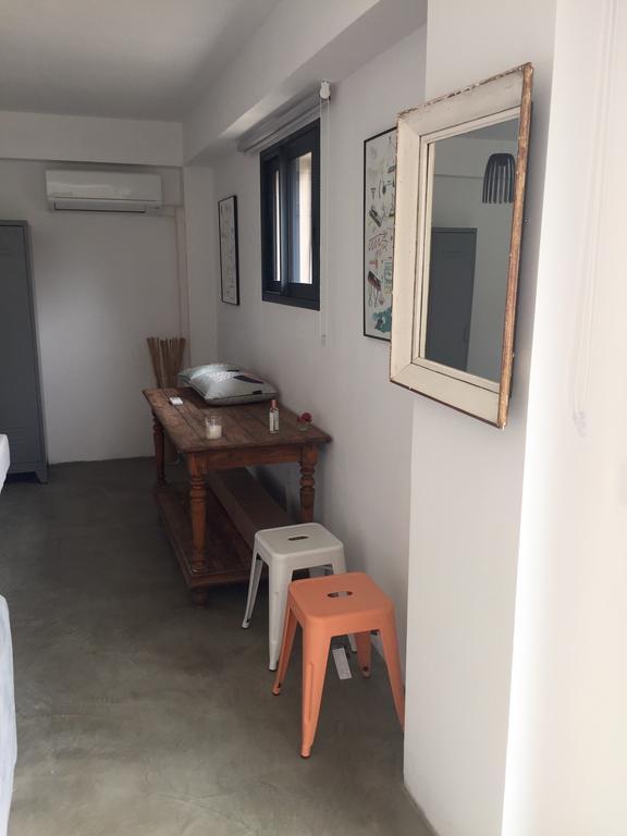 Le Gite Des Cadieres Apartment Evenos Bagian luar foto