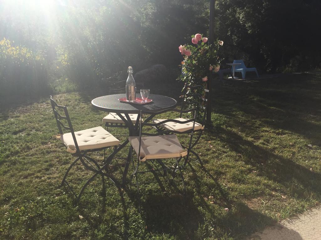 Le Gite Des Cadieres Apartment Evenos Bagian luar foto
