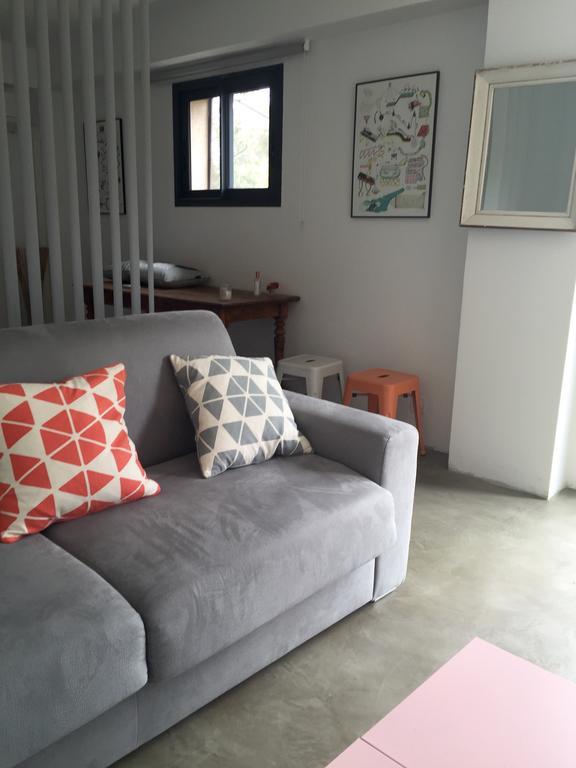 Le Gite Des Cadieres Apartment Evenos Bagian luar foto